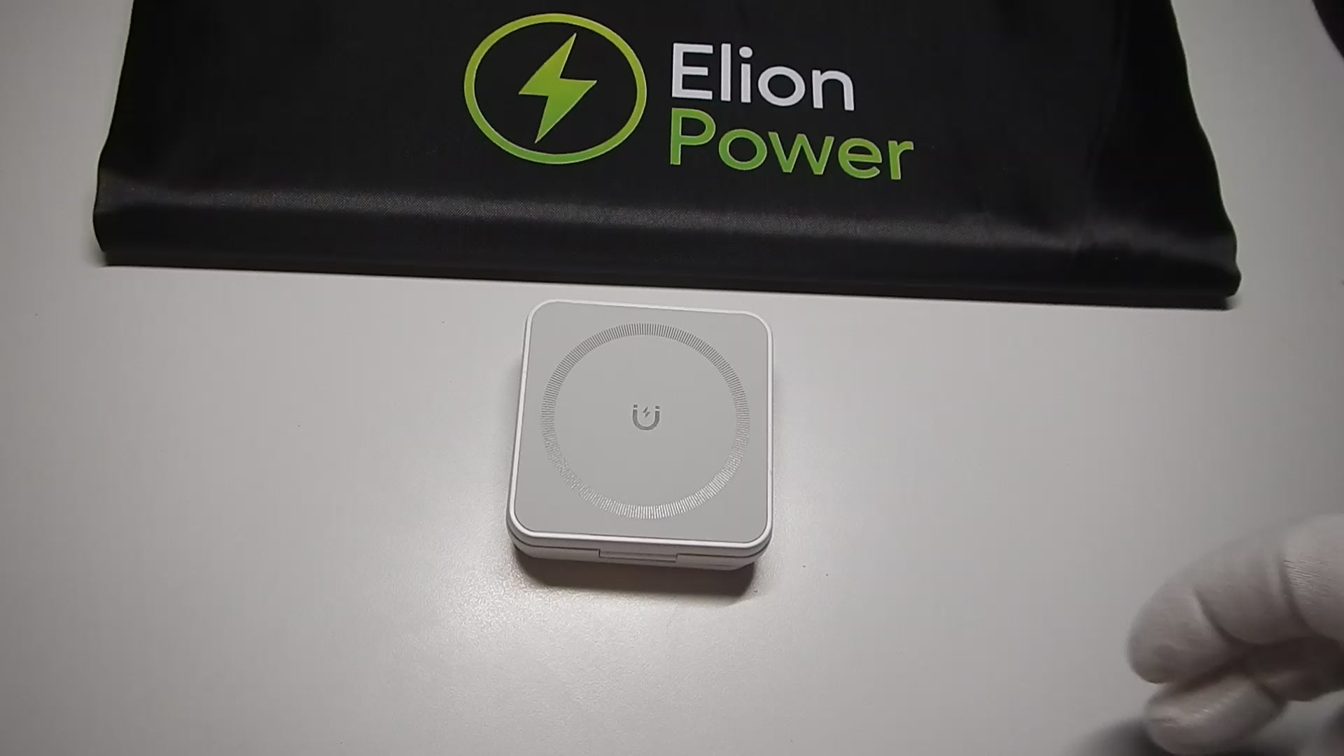 3-IN-1 Magnetic Wireless Charger